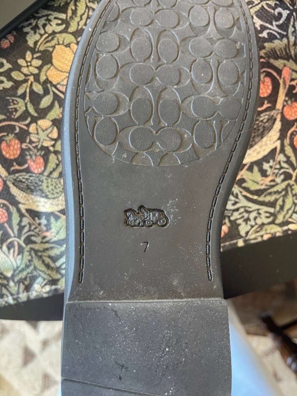 COACH QUILTED BLACK LEATHER DAD SANDALS SIZE 7 - Picture 6 of 6